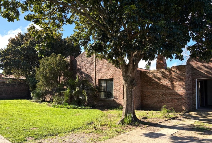 4 Bedroom Property for Sale in Boskloof Eastern Cape